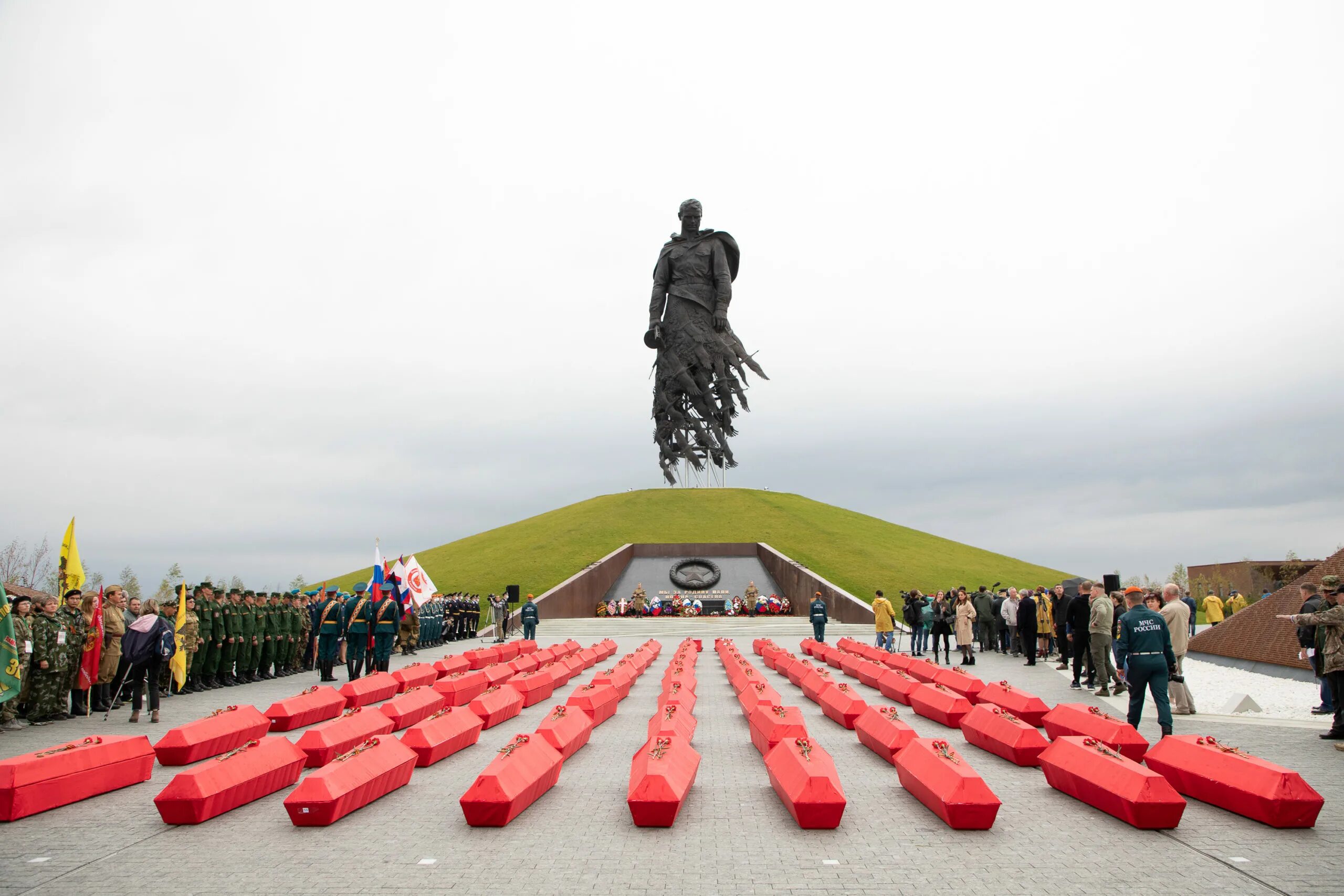 Ржев мемориал советскому солдату. Мемориальный комплекс советскому солдату подо Ржевом. Мемориал солдату подо Ржевом. Ржев РЖЕВСКИЙ мемориал. Конкурс музеев солдаты великого отечества