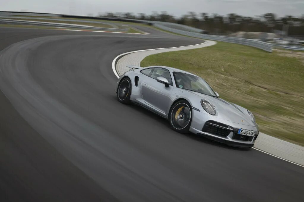 Порше турбо 2025. Porsche 911 turbo. порше 911 2025. порше 911 турбо gt. порше 911 каррера турбо s 2025.