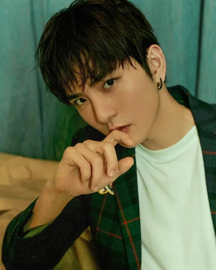 Ву си цзэ (wu xi ze). Ву си цзэ (wu xi ze). Ву си цзе. Си ву. Цезарь ву.