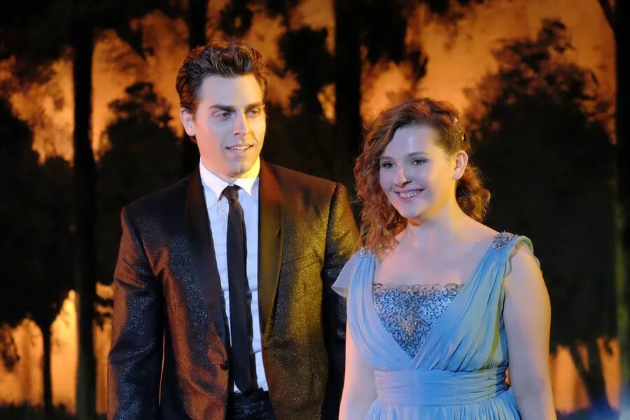 Ремейки 2017. Франсуа клюзе и роберт де ниро. Bright 2017 ремейк 80-х. Сара джессика паркер грязные танцы. Ремейки 2017.