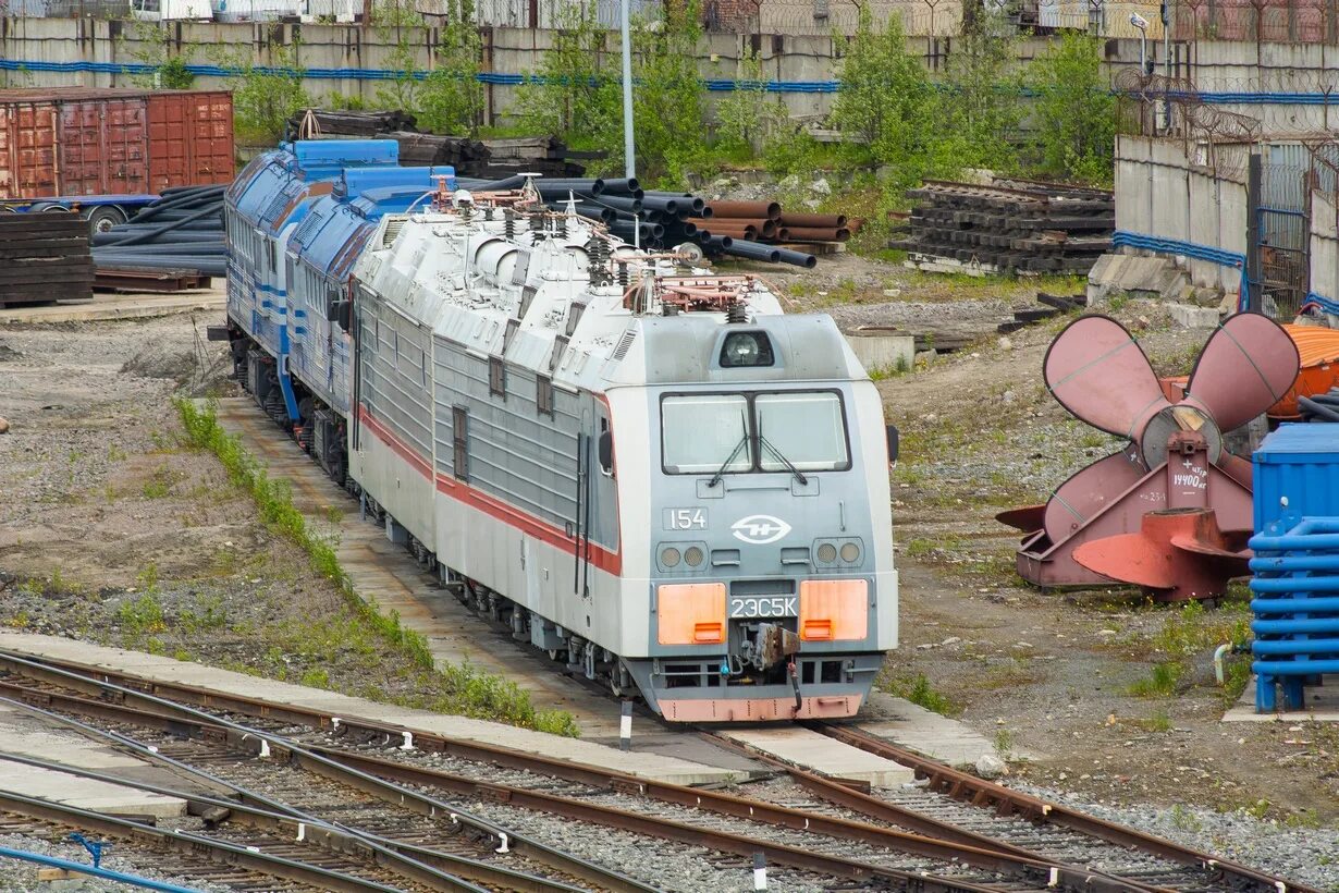 Ремонт электровозов 2эс5к. 2эс5к-154. 2м62 Мурманск.