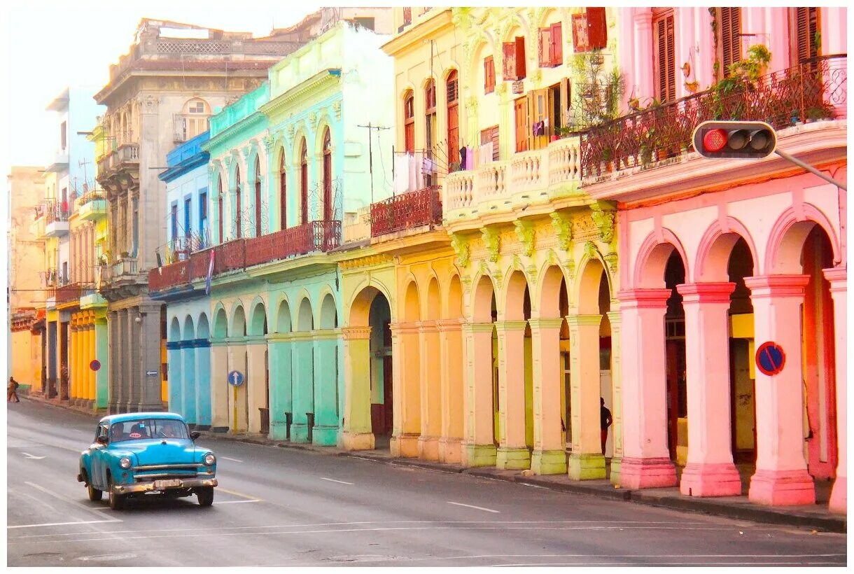 Color street. Куба город Гавана. Старая Гавана Куба. Куба Гавана улицы. Сьюдад-де-ла-Гавана.