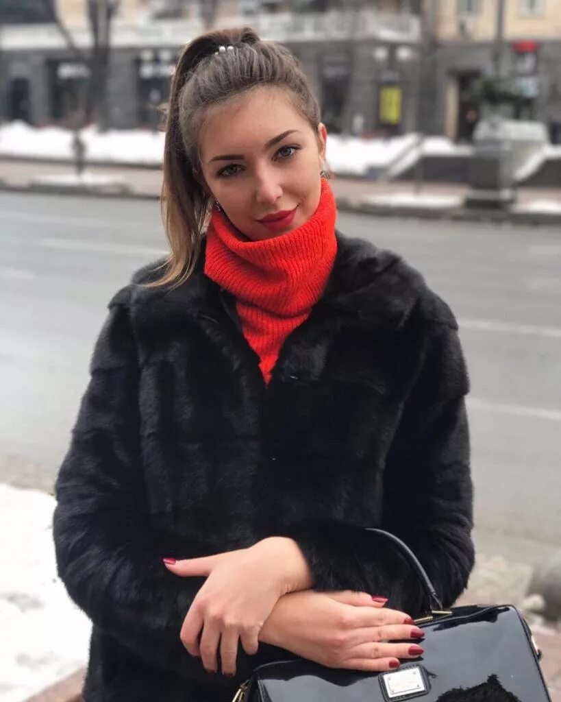 Женщины люберцы. Васильева анна парикмахер москва улица шолохова. Атажанова татьяна люберцы. Девочки из люберец. Лена люберцы.