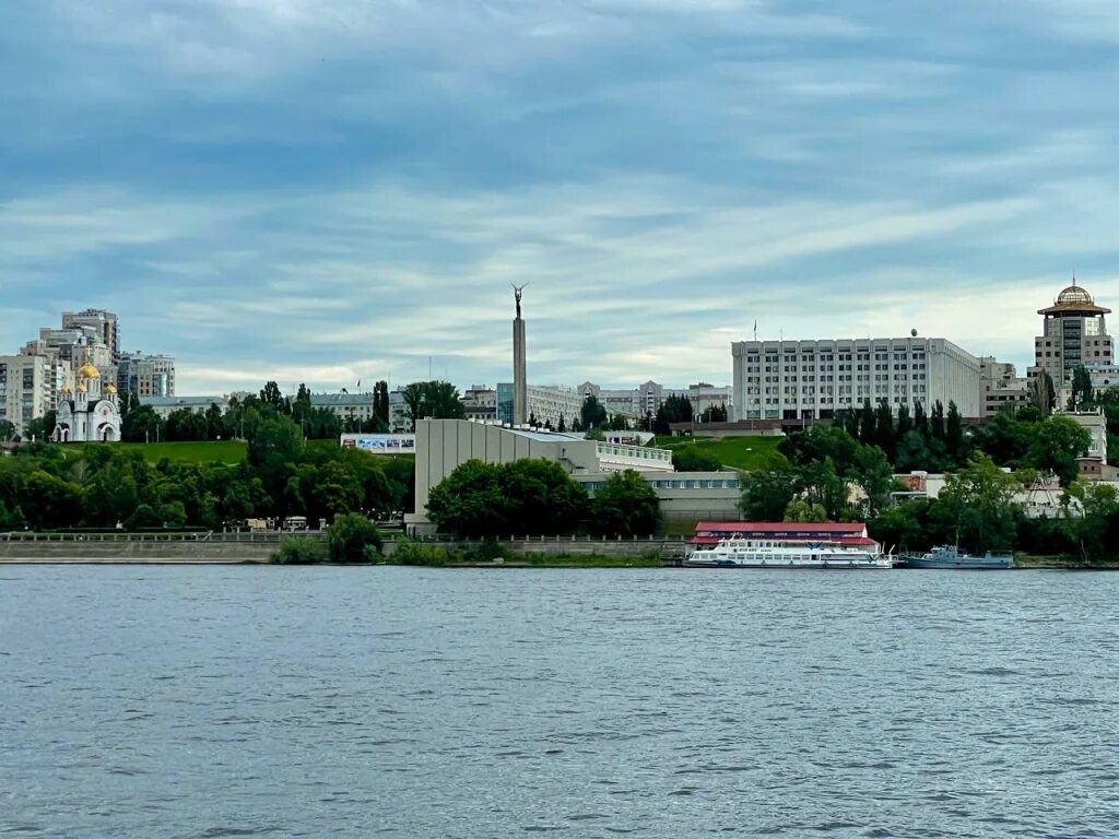 Заволга Самара. Осень в Самаре. Осень в Самарской области. Пасмурный день в Самаре.