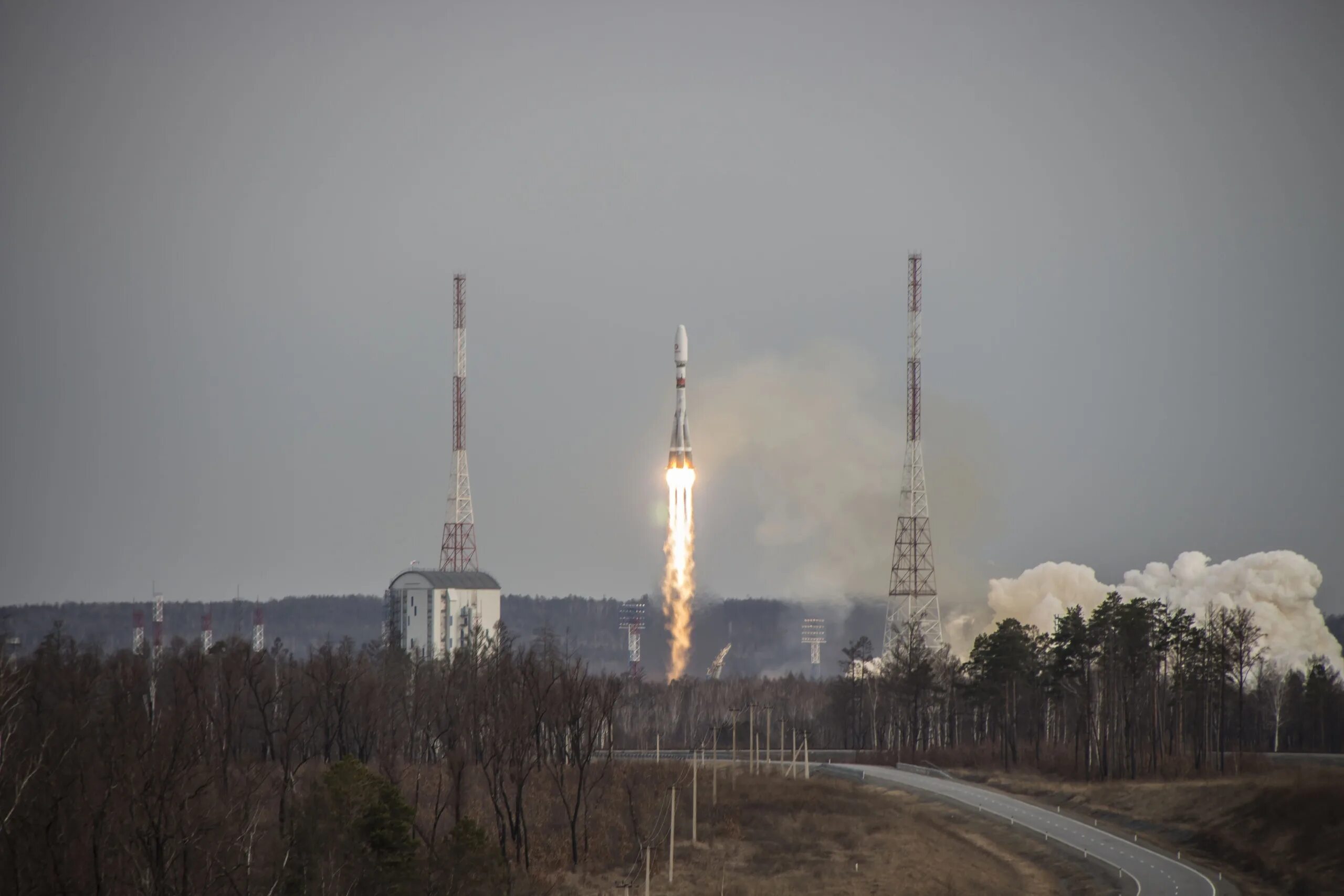 Где новый космодром. Ракетоноситель Союз 2. Старт ракеты с космодрома Восточный. Стартовый комплекс ракета-носителя Союза 2. Союз 2.1 а Восточный.