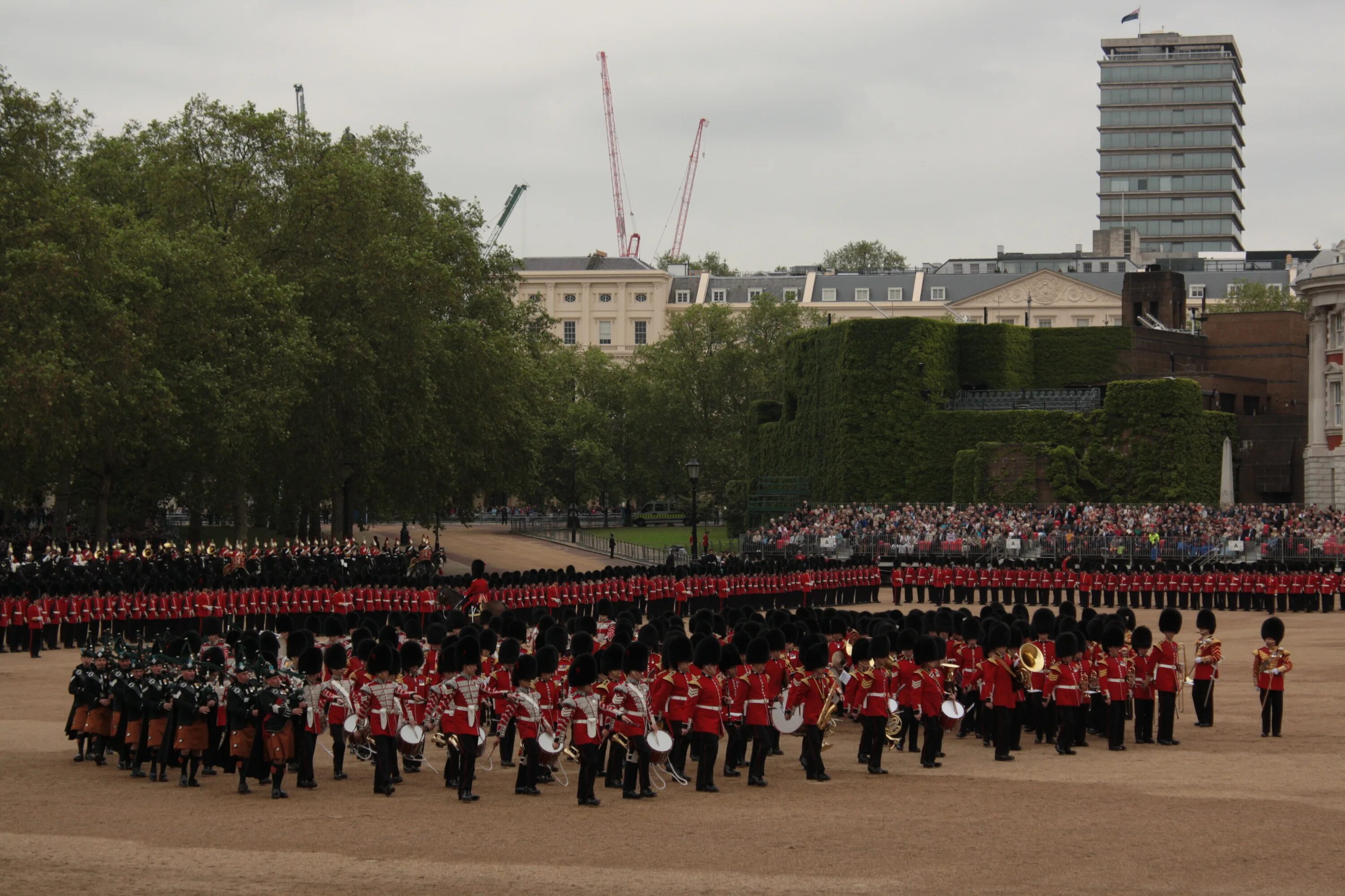 Парад the trooping the colour. Парад macy s в день благодарения. Macy's thanksgiving parade. Парад 4 июля в сша. Парад дней рождений.