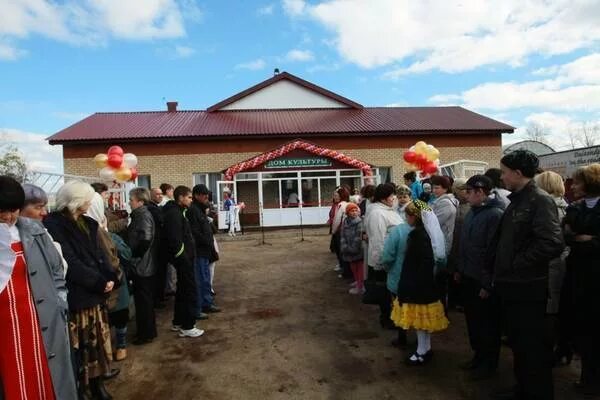 Республиканская подлесный. Совхоз Подлесный Лениногорского района. Береска Атнинский район. Проекты новых сельский домов культуры. Атнинский дом культуры.