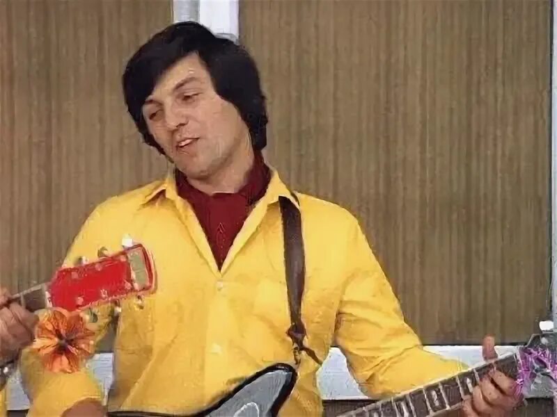 Чародеи группа поморин. Кентавры чародеи. Чародеи фильм снежинка. Серенада из фильма чародеи. Чародеи группа поморин.