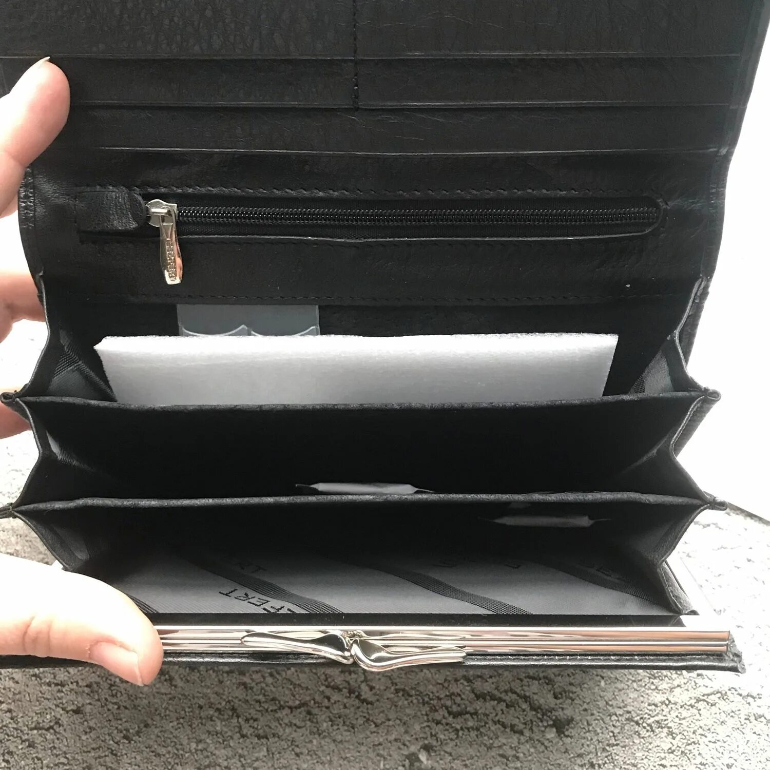 Rabbit wallet. White rabbit портмоне.