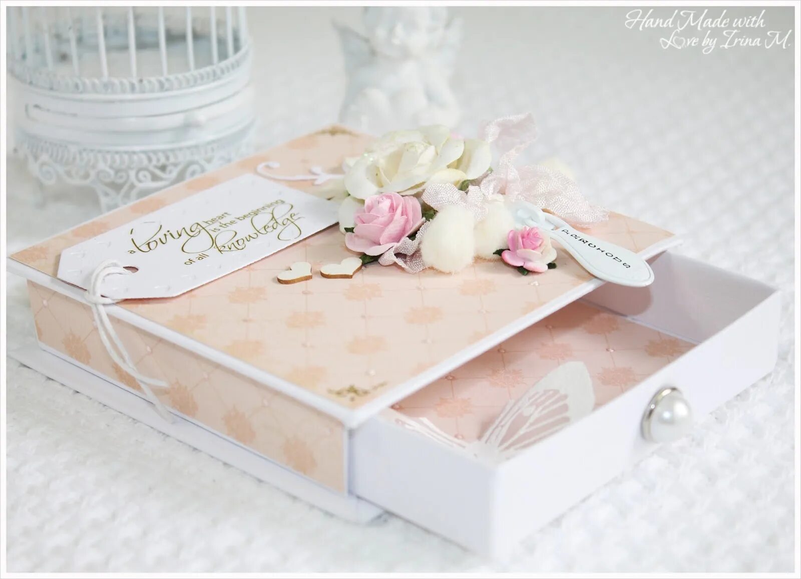 Коробка нежные тона сима ленд. Мамины сокровища из кожзама. С днем татьяны красивые нежные в коробочках. Коробочка с нежностью. Тест на беременность красиво в коробочке нежная картинка.