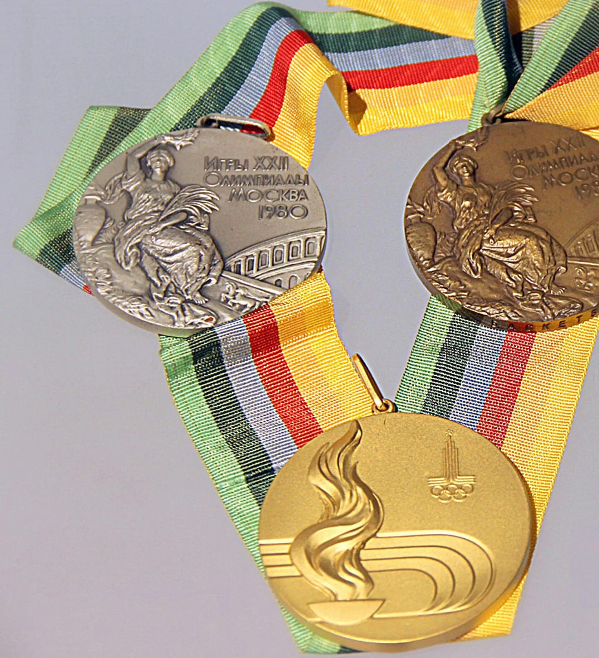 награды олимпиады. олимпийские награды. золотая медаль олимпийских игр 2012. олимпийские награды. награды олимпиады.