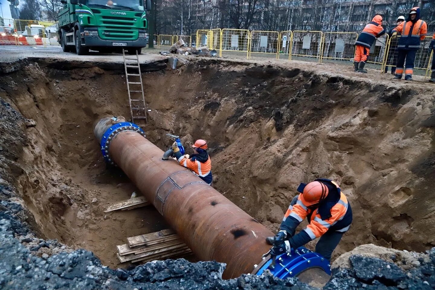 Город Санкт-Петербург Водоканал. Реконструкция водопровода. Трубы водоснабжения. Трубопроводы водоснабжения. Волгодонск холодная вода