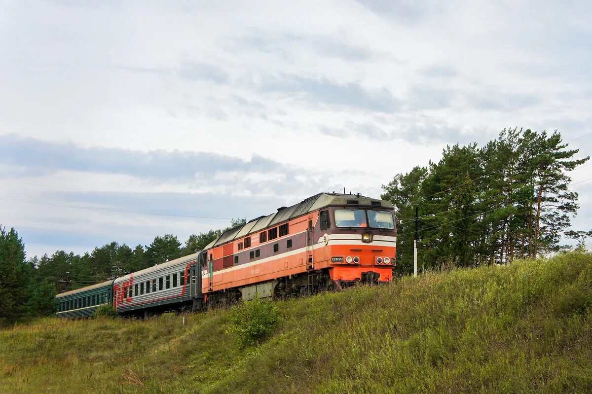 Электричка тверь торжок. Станция андреаполь. Поезд андреаполь москва. Бологое-полоцкая железная дорога маленькая швейцария. Бологое осташков паровоз.