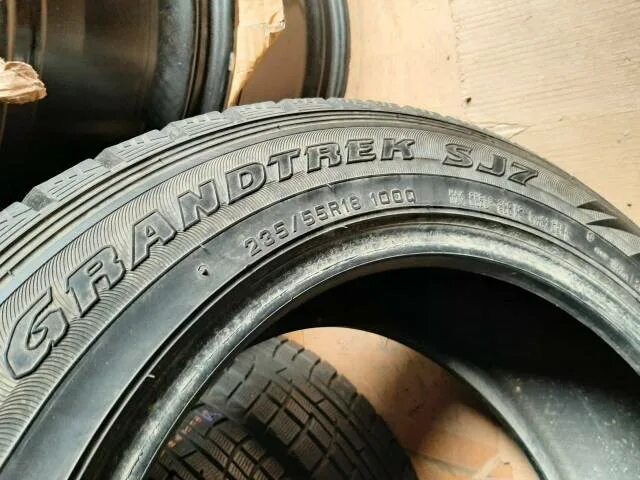 Шины 235 55 r18 в москве. Dunlop grandtrek 23555r18v100. автошина pt3.