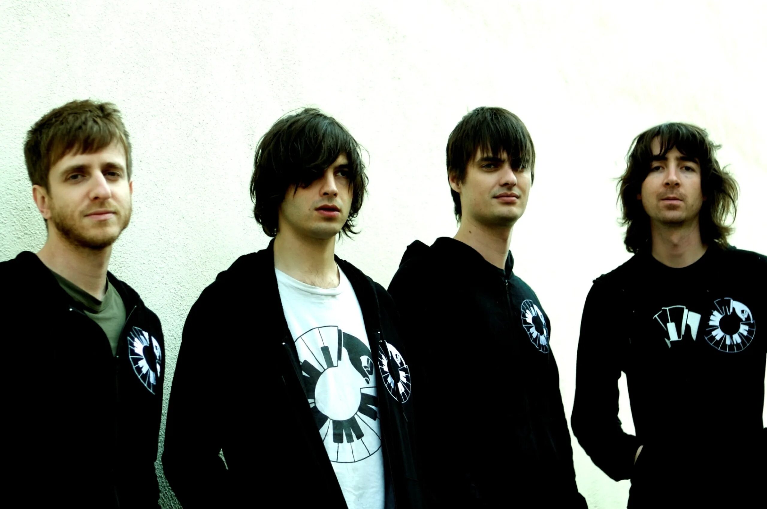Где фантом. The phantoms группа. где фантом группа. misfits группа. phantom planet.