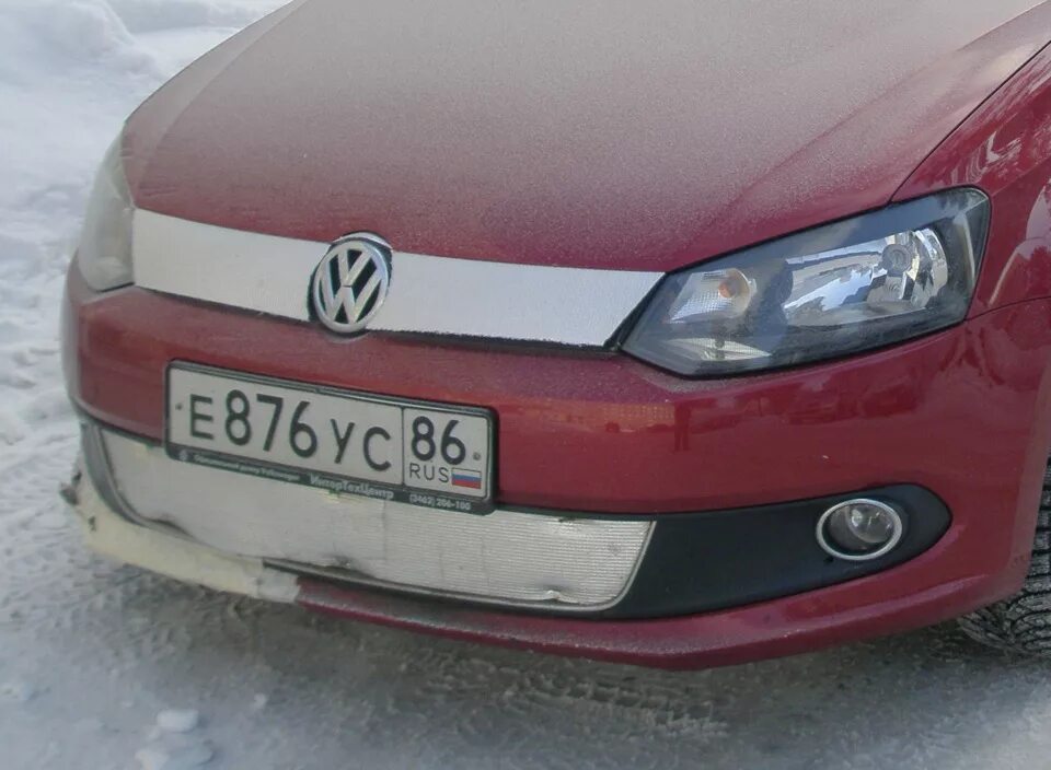 Как утеплить поло. Volkswagen polo 2015 утеплитель радиатора. утеплитель радиатора фольксваген поло седан. утепление радиатора фольксваген поло седан. утеплитель радиатора фольксваген поло 2015.