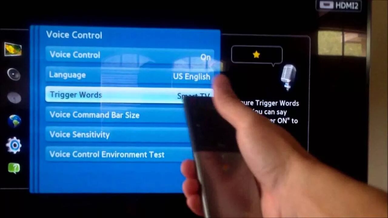 Голосовое управление на самсунг. Телевизор с голосовым управлением. Телевизор самсунг с голосовым управлением. Управление голосом смарт ТВ. Изменения языка на телевизоре самсунг.