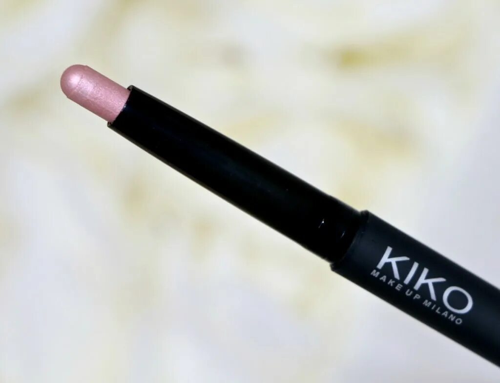 Kiko stick eyeshadow. Kiko long lasting Stick. Kiko Milano long lasting Eyeshadow Stick свотчи. Kiko Milano long lasting Stick Eyeshadow 07. Kiko long lasting Eyeshadow Stick свотчи.