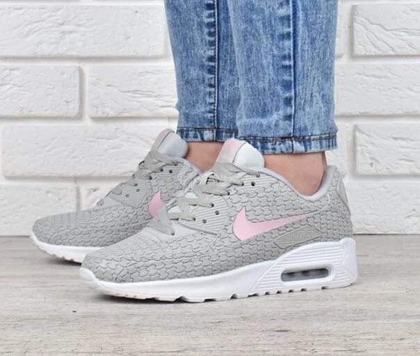 Air Max 90 женские серые. Кроссовки Nike Air серые женские. Кроссовки Nike Air Max женские серые. Nike Air 2017 серые женские. Кроссовки nike air серые