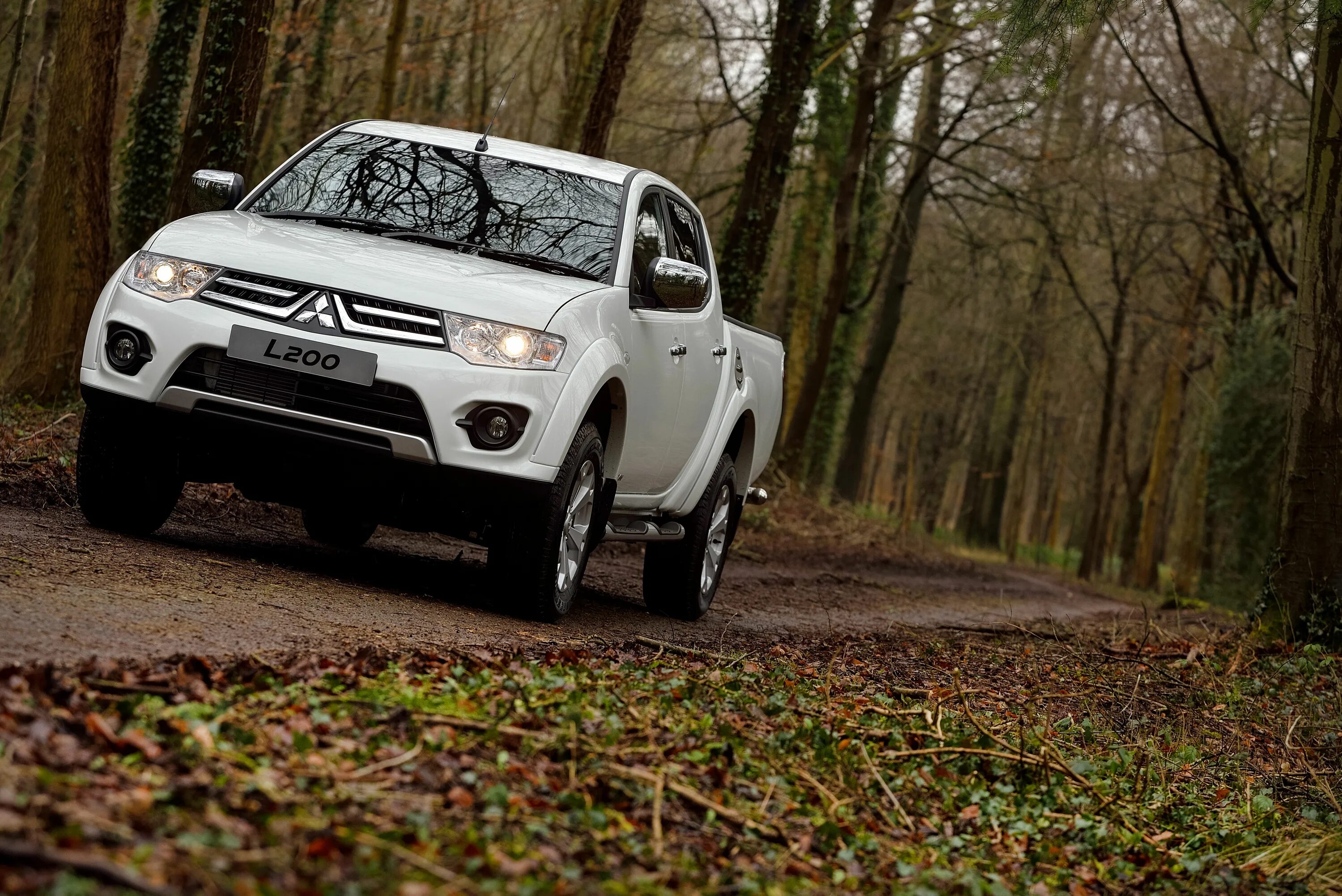 Mitsubishi l200 2014. Mitsubishi l200. Мицубиси l200 2014. Mitsubishi l200 морда. Mitsubishi l200 Fiat.