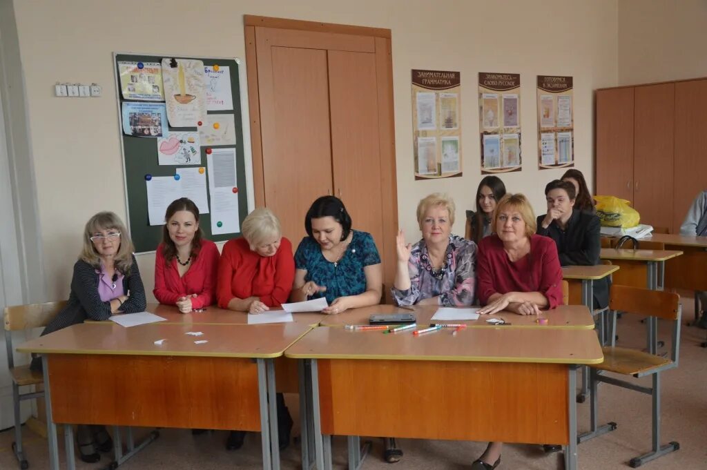 11 гимназия преподаватели. Православная гимназия 11 нижний тагил. Бийская 11 гимназия. 11 гимназия преподаватели. Частная гимназия.