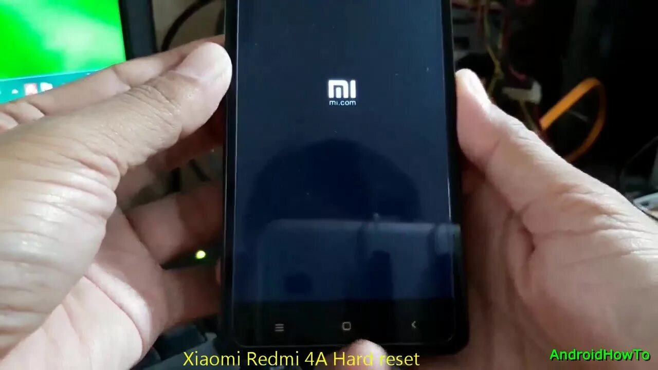 Почему редми перезагружается. Редми8 Хард ресет. Xiaomi Redmi Note 4 кнопка reset. Redmi 3s кнопка рестарта. Кнопка reset на телефоне Xiaomi Redmi.