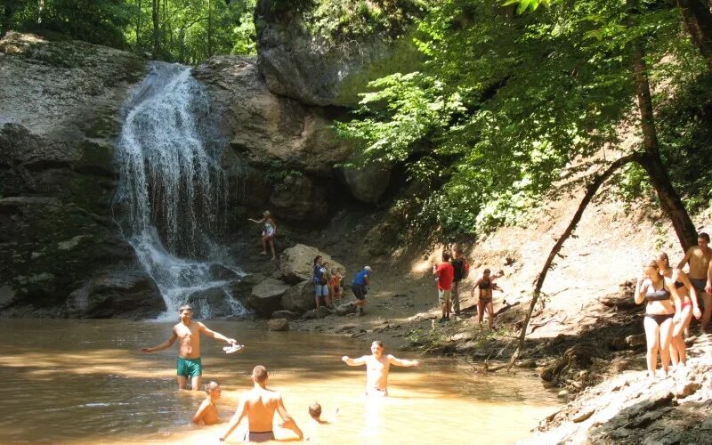Источник хаджоха. Хаджохская теснина (каменномостский каньон). Хаджох майкоп источники. Каньон хаджохская теснина. Лаго-наки в адыгее термальные источники.