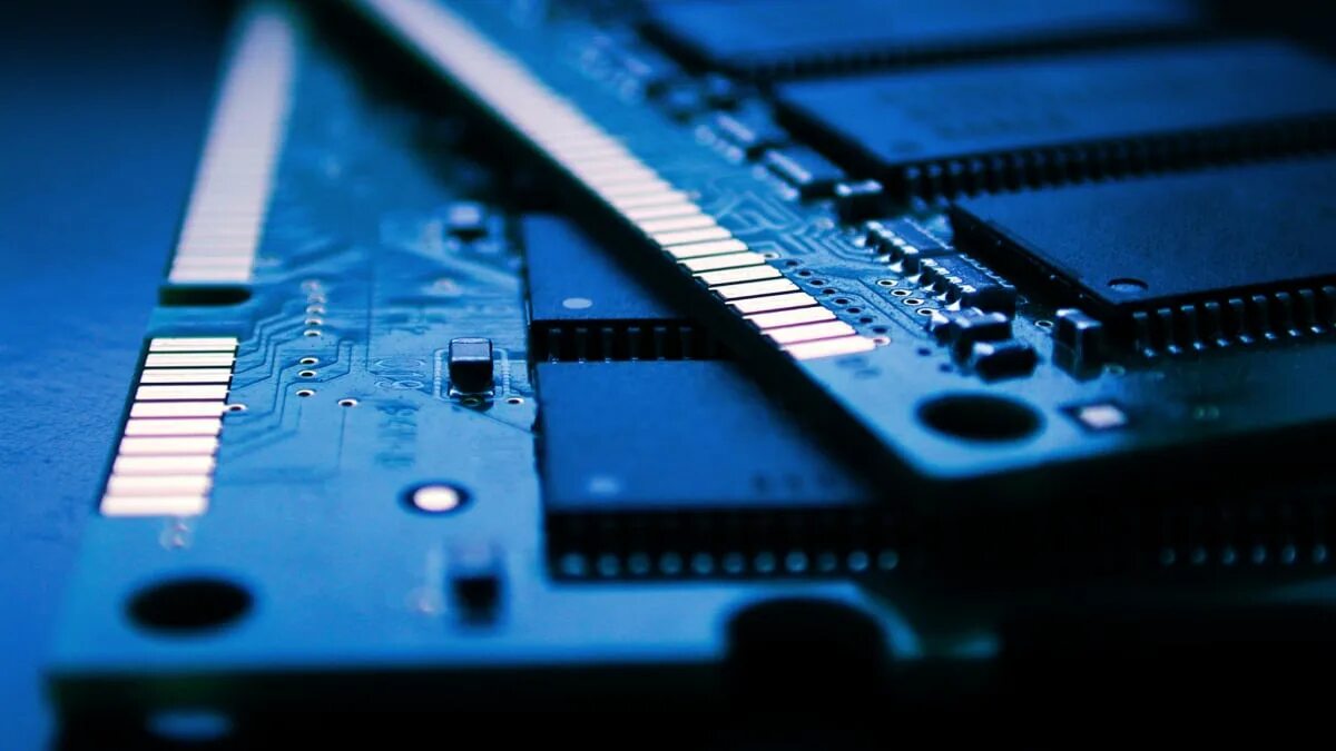 Ddr5 выбор памяти. Ddr4 ddr5. что такое озу в компьютере. оперативная память пк. изображение оперативной памяти.