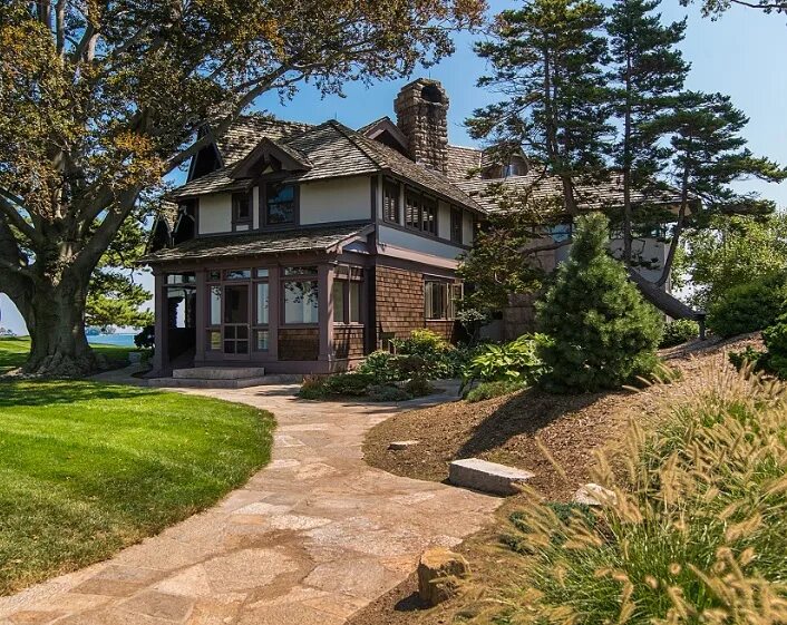 Продается в сша. Sale на дом сша. Американские дома. Продается в сша. Дом где живет американский президент.