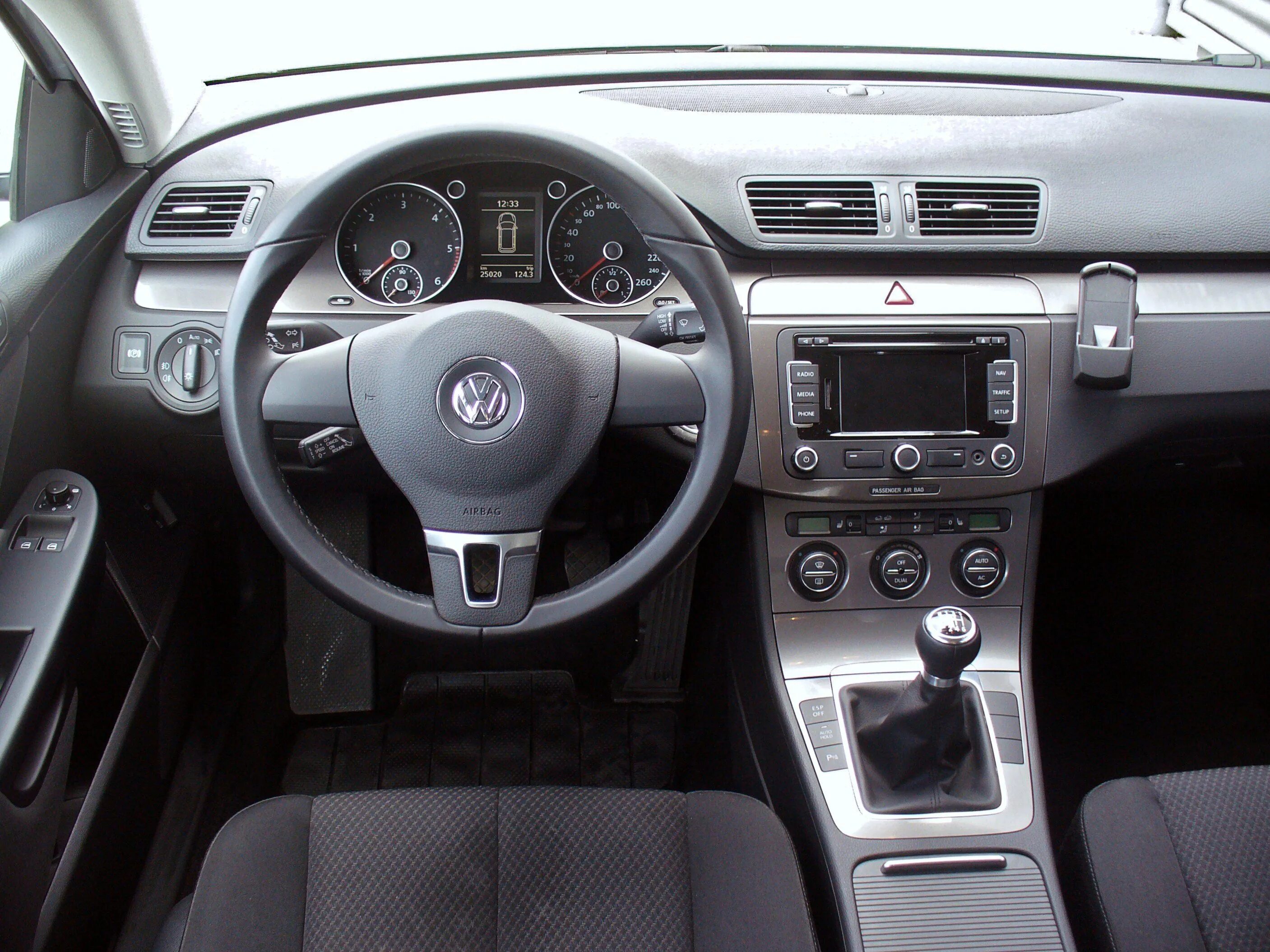 VW Passat b6 Interior. Фольксваген Пассат б6 салон. Фольксваген Пассат 2008 салон. Фольксваген Пассат 2008 года салон.