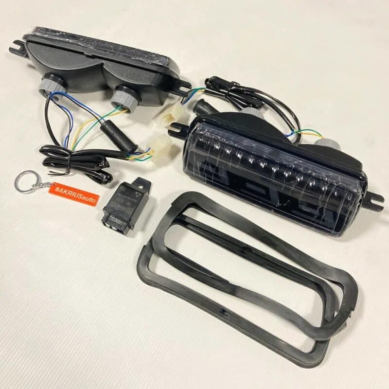 Подфарник 2121. 21214-3712010 подфарник. Диодные надфарники нива. Подфарники на ниву 21214. Подфарники на ниву 21213.