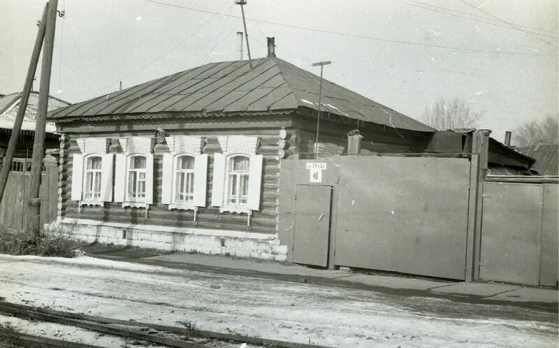 Пчелина йошкар ола. Доходный дом пчелина в челябинске. Улица пчелина. Улица пчелина. Дом купца йошкар ола.