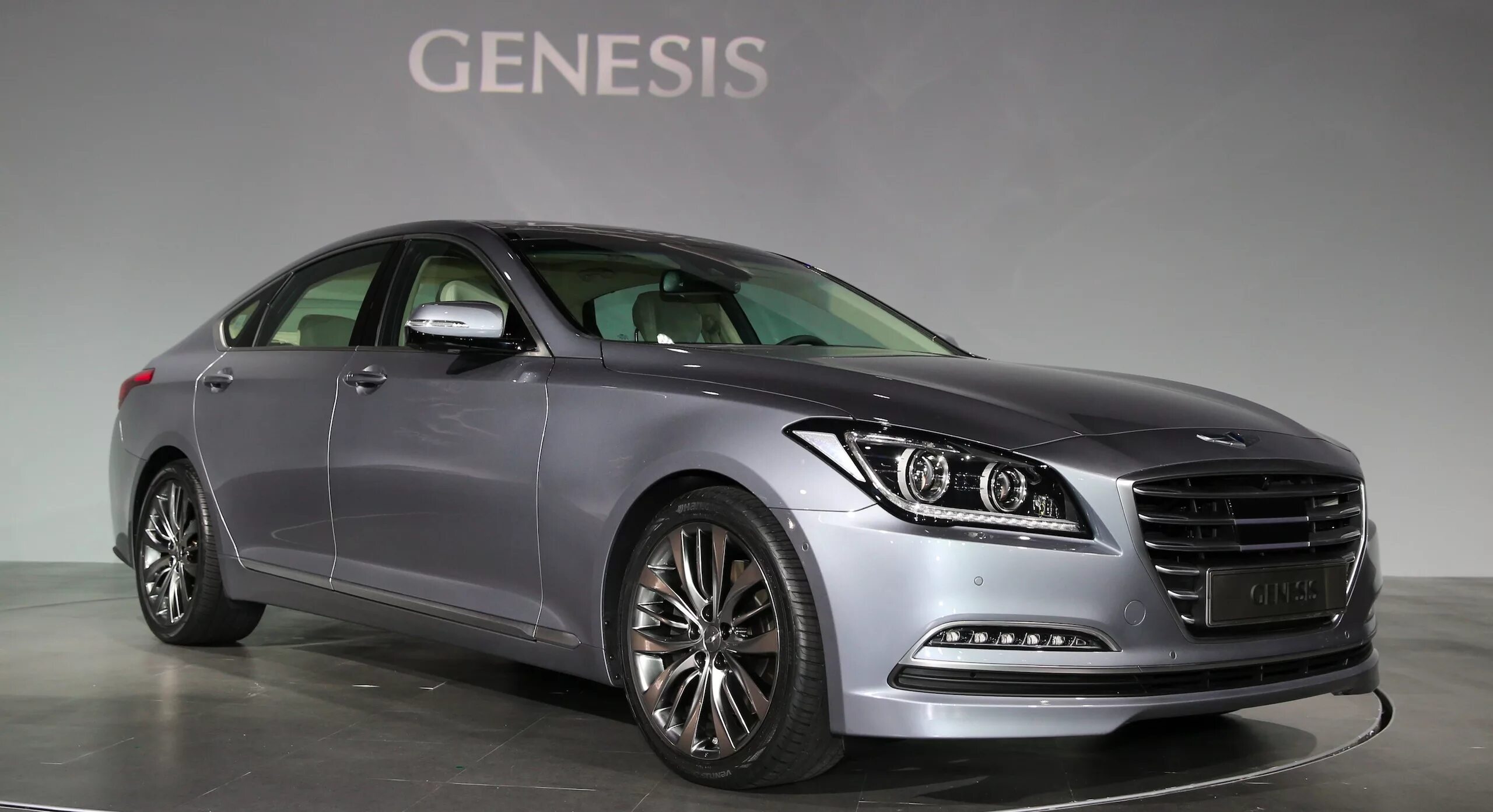 Генезис европейский. Hyundai Genesis 2014. Джанезис сидан. Новый Хендай Генезис. Хендай Дженезис 2014.