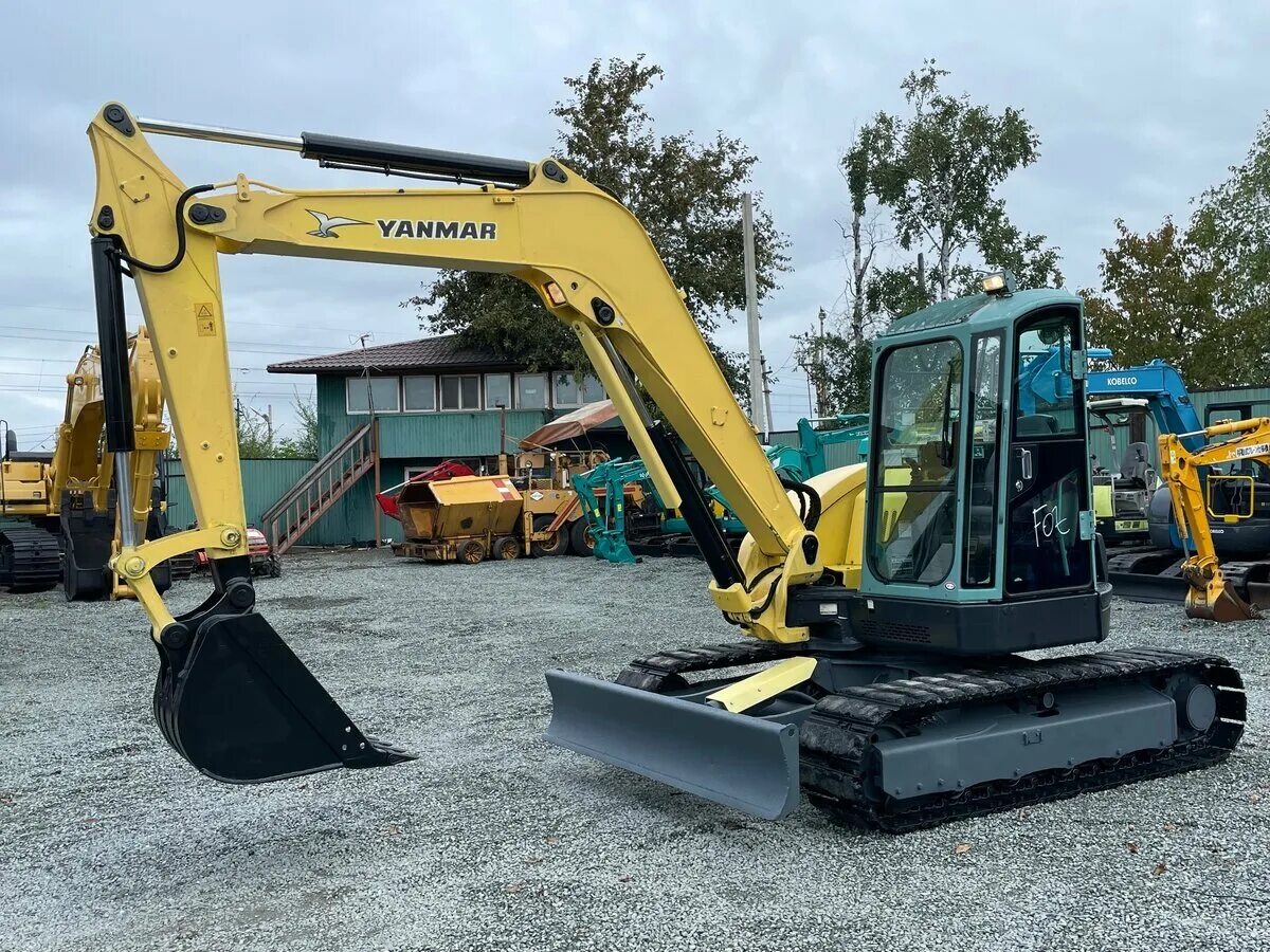 Мини янмар. Мини экскаватор yanmar vio 30. янмар вио70. yanmar экскаватор vio38u. экскаватор янмар 10 тонн.