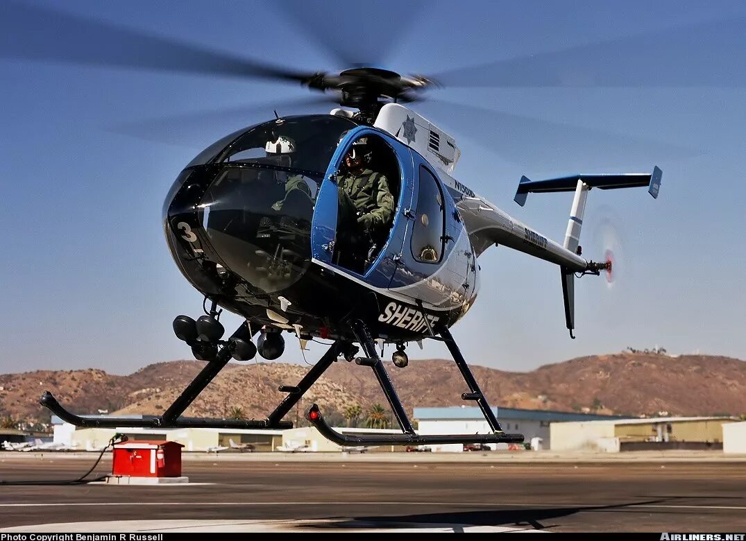 Мд 500. MD 500e вертолет. Вертолет МД 500 Дефендер. MD-500. МД 600 вертолет.
