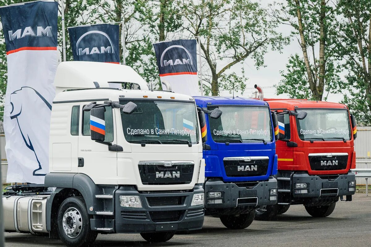 Грузовики ман россия. Тягач ман завод. Man TGS автопарк. Завод man в Санкт-Петербурге. Ман трак энд бас рус Санкт-Петербург.