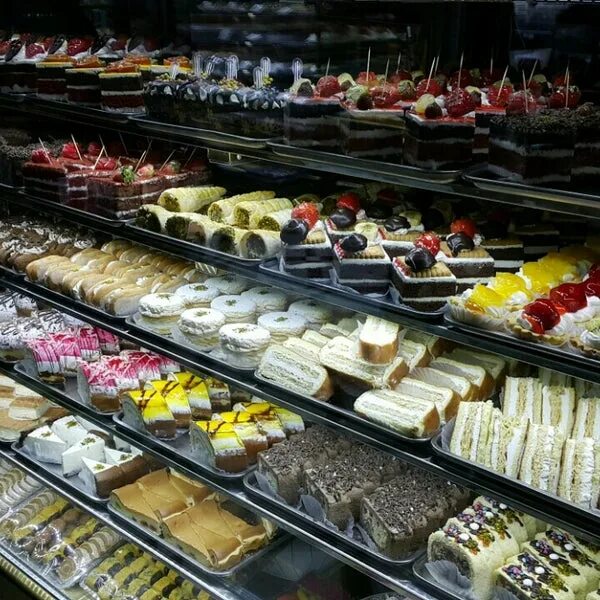 Шокобарокко торт. Выпечка хасавюрт. Выпечка хасавюрт. Выпечка в махачкале. Магазин кондитерского инвентаря.