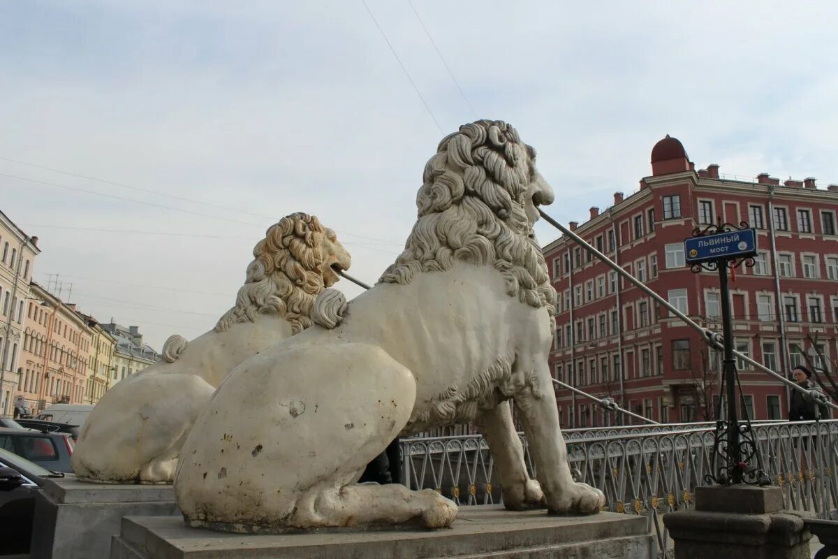 Львиный мостик в санкт петербурге. Львиный мост в санкт-петербурге. львиный мост адмиралтейском районе санкт-петербурга. арт объекты на адмиралтейском районе питера. львиный мостик в санкт-петербурге шаблон.
