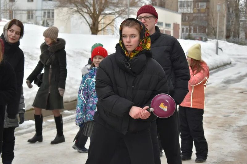 Погода в апреле в ярославле 2024. Детям о Масленице. Школьная Масленица. Широкая Масленица для детей. Масленица площадки.