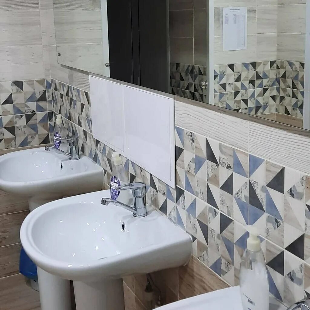 белый хостел санкт-петербург. общежитие тель авив. судостроительная 6 череповец хостел. хостел лайк оренбург. хостелы волгоград.