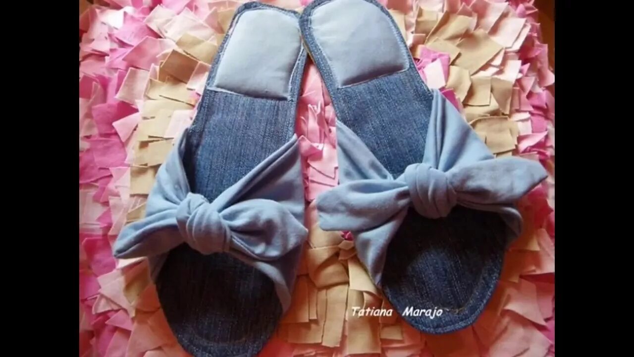 Тапочки своими руками. Сшитые из старых вещей тапочки. Тапочки из джинс. Самошитые тапочки. Шьем домашние тапочки.