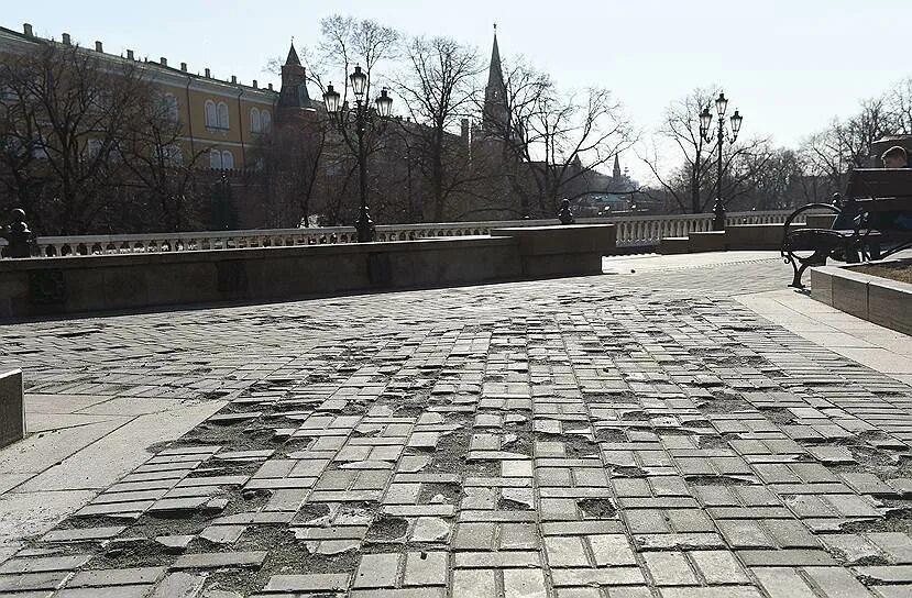 Город плитки москва. Тротуарная плитка брусчатка старый город. Плитка парковая тротуарная. Город плитки москва. Брусчатка тротуарная фарбштайн.