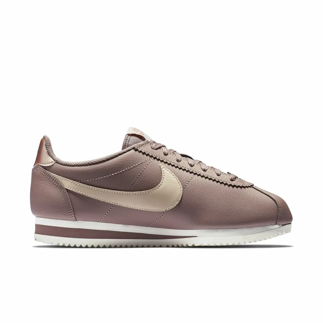 Классические найки. Кроссовки Nike Classic Cortez. Кроссовки найк Classic Cortez Leather. Nike Wmns Classic Cortez Leather. Nike Cortez Classic Leather woman.