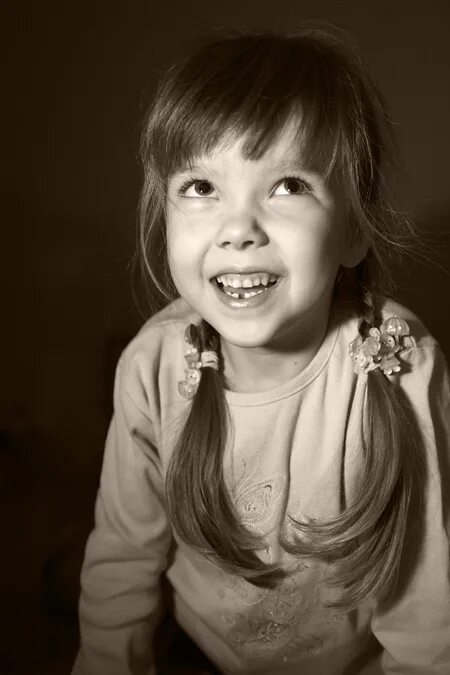 дети превратились в малышей. мала аня. мала аня. маленькая девочка аня 7 лет. аня маленькая.