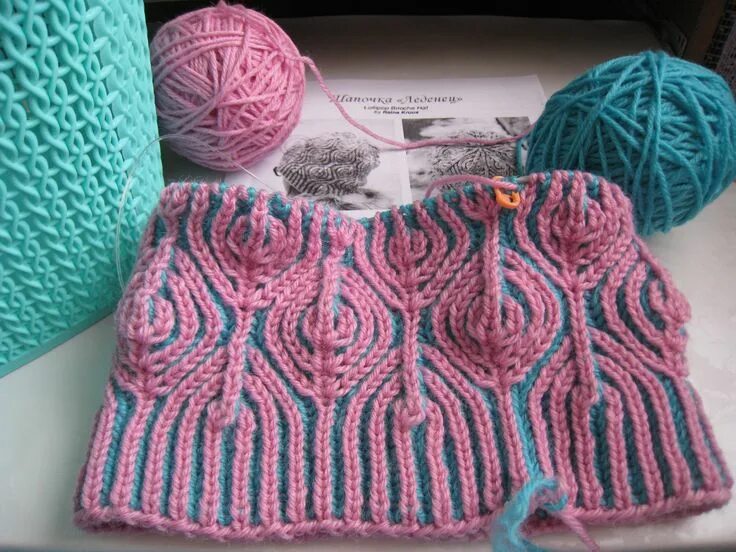 Техника бриошь крючком. Шапка бини техника Бриошь. Снуд Бриошь. Коса Бриошь. Техника вязания Бриошь.