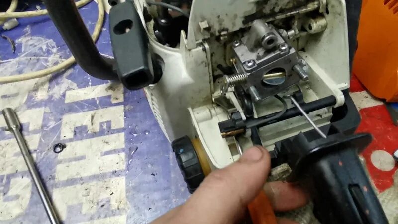Штиль сборка. Ручка газа пила штиль 180. сборка газа на штиль 180. штиль 180 бензопила пружины переключения. сборка карбюратора штиль 180.