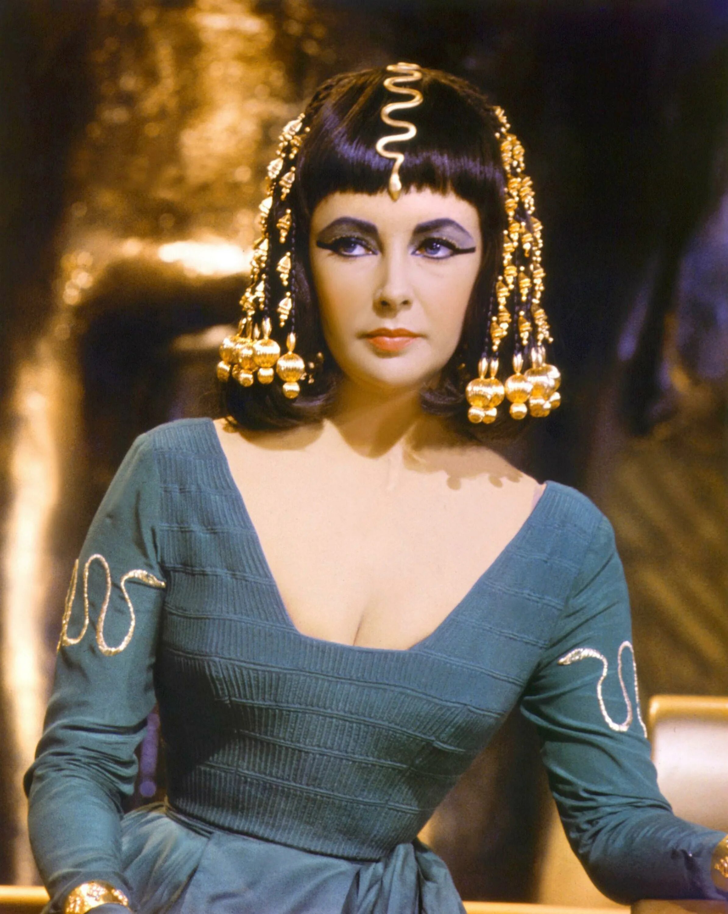 Роль клеопатры сыграла. Элизабет Тейлор, «Клеопатра» (1963). Элизабет Тейлор Клеопатра. Элизабет Тейлор в роли Клеопатры.