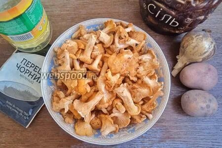 Жареные лисички с картошкой