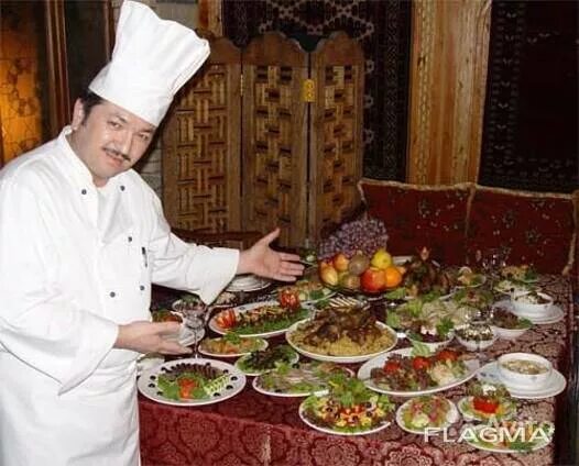 Повар узбекской кухни работа. Повар восточной кухни. повар узбекской кухни. узбечка повар. повар для кафе узбеки.
