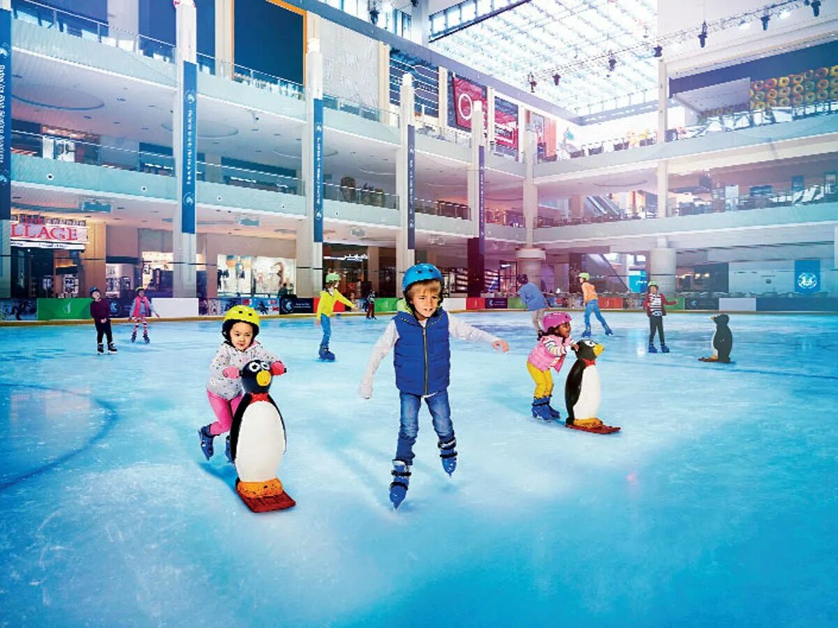 Каток в Дубае. Ice Rink каток. Айс ринк Дубай. Dubai Mall Skating Rink.